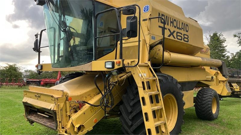 New Holland TX68 FSH - حصادة موحَّدة: صورة 1 New Holland TX68 FSH - حصادة موحَّدة: صورة 1