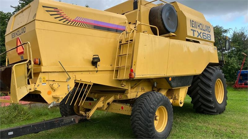 New Holland TX68 FSH - حصادة موحَّدة: صورة 3 New Holland TX68 FSH - حصادة موحَّدة: صورة 3