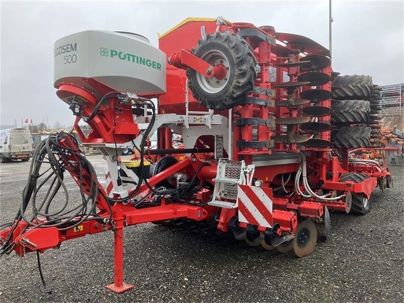 Pöttinger Terrasem C6 Fertilizer m. Tegosem 500 - آلة البذر: صورة 1 Pöttinger Terrasem C6 Fertilizer m. Tegosem 500 - آلة البذر: صورة 1