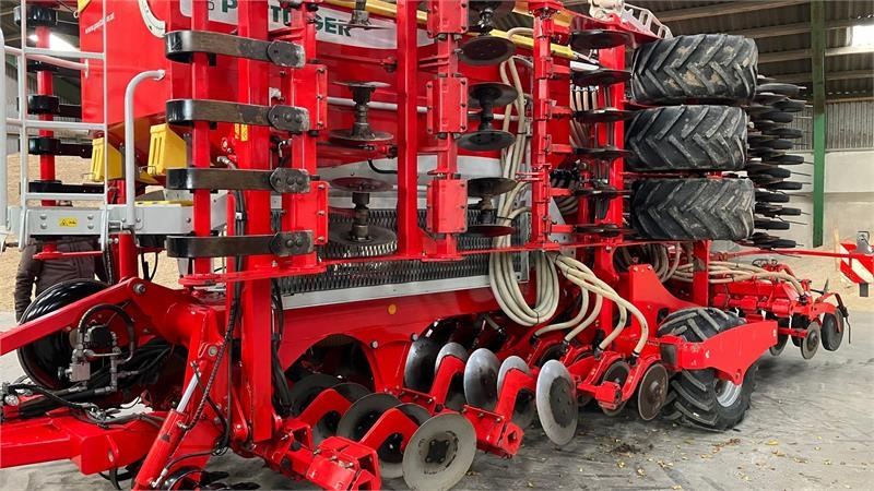 Pöttinger Terrasem C6 Fertilizer - آلة البذر: صورة 2 Pöttinger Terrasem C6 Fertilizer - آلة البذر: صورة 2