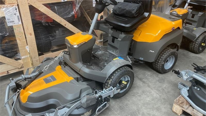 Stiga Park 500WX 4WD inkl. 100 Combi Q plus - جزازة أعشاب الحدائق: صورة 1 Stiga Park 500WX 4WD inkl. 100 Combi Q plus - جزازة أعشاب الحدائق: صورة 1