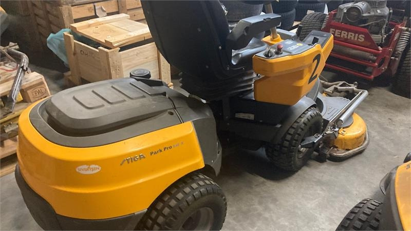 Stiga Park Pro 540IX 4WD 125 Combi Pro el. - جزازة أعشاب الحدائق: صورة 3 Stiga Park Pro 540IX 4WD 125 Combi Pro el. - جزازة أعشاب الحدائق: صورة 3
