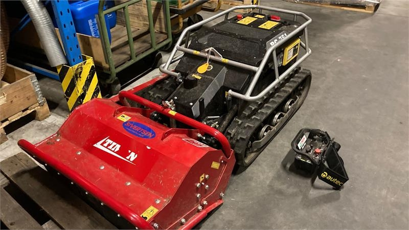 Timan RC-751 Kun 18 timer - جزازة أعشاب الحدائق: صورة 1 Timan RC-751 Kun 18 timer - جزازة أعشاب الحدائق: صورة 1