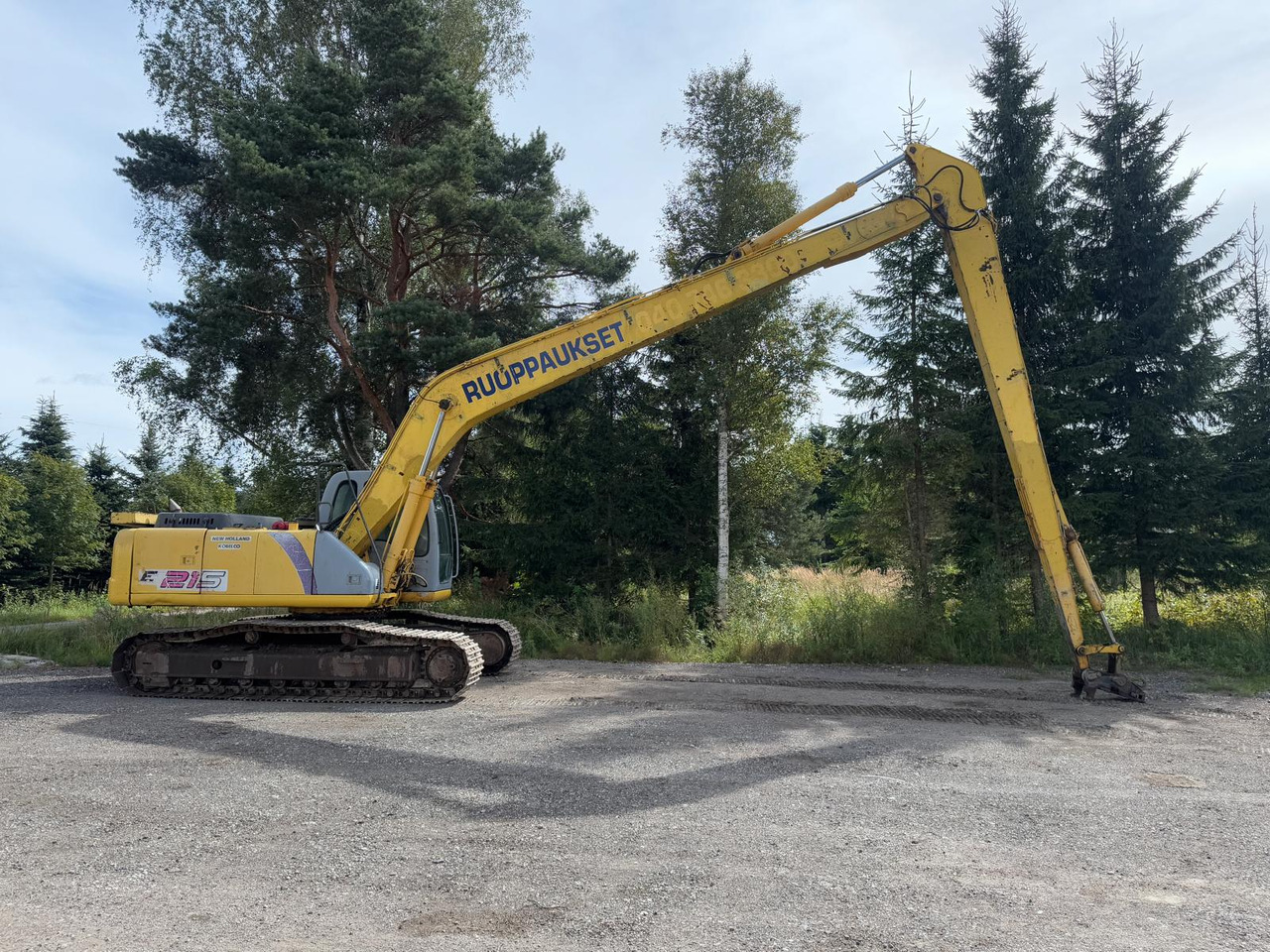 New Holland E 215 - حفار زحاف: صورة 5 New Holland E 215 - حفار زحاف: صورة 5