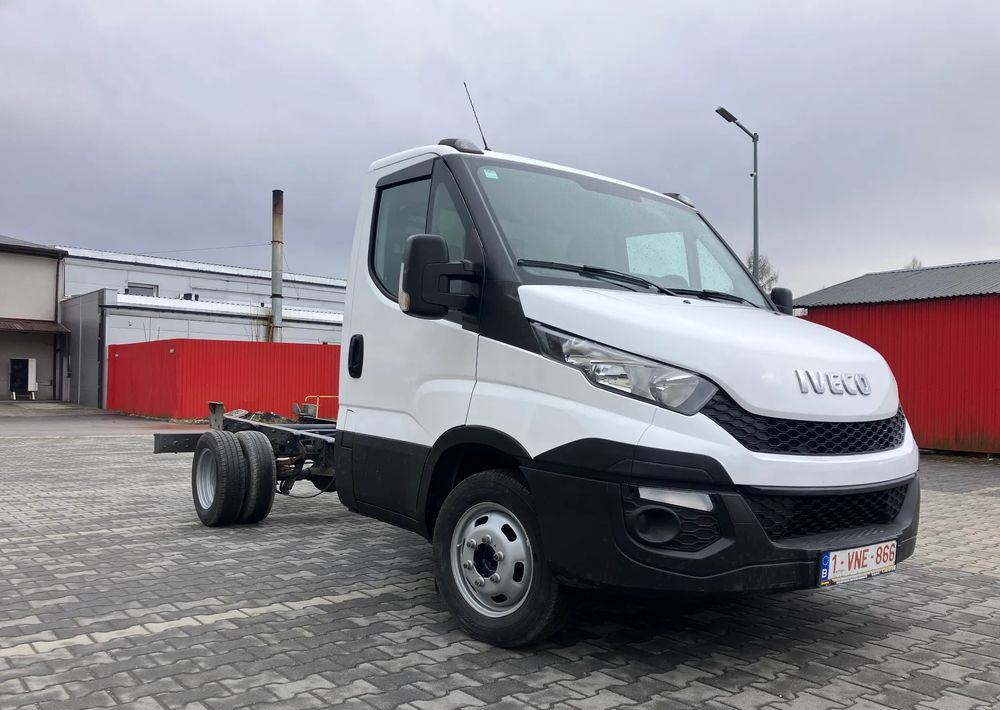 Iveco DAILY 35C14 ramo do zabudowy kiper wywrotka - شاحنة هيكل كابينة: صورة 2 Iveco DAILY 35C14 ramo do zabudowy kiper wywrotka - شاحنة هيكل كابينة: صورة 2