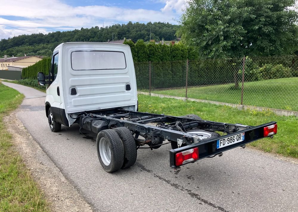 Iveco DAILY 35C14 ramo do zabudowy kiper wywrotka - شاحنة هيكل كابينة: صورة 4 Iveco DAILY 35C14 ramo do zabudowy kiper wywrotka - شاحنة هيكل كابينة: صورة 4