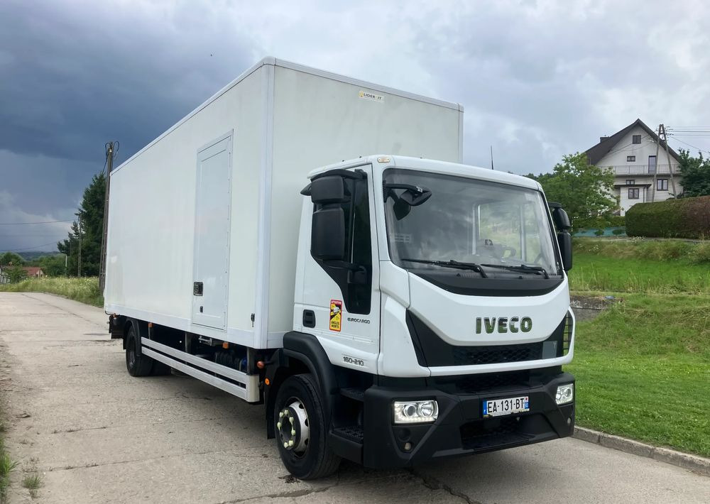 Iveco IVECO 1621 kurierka kontener EURO6 - شاحنة مقفلة: صورة 2 Iveco IVECO 1621 kurierka kontener EURO6 - شاحنة مقفلة: صورة 2