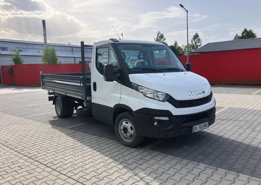 Iveco Iveco daily 35C13 wywrotka solidny kiper - قلاب صغير: صورة 3 Iveco Iveco daily 35C13 wywrotka solidny kiper - قلاب صغير: صورة 3