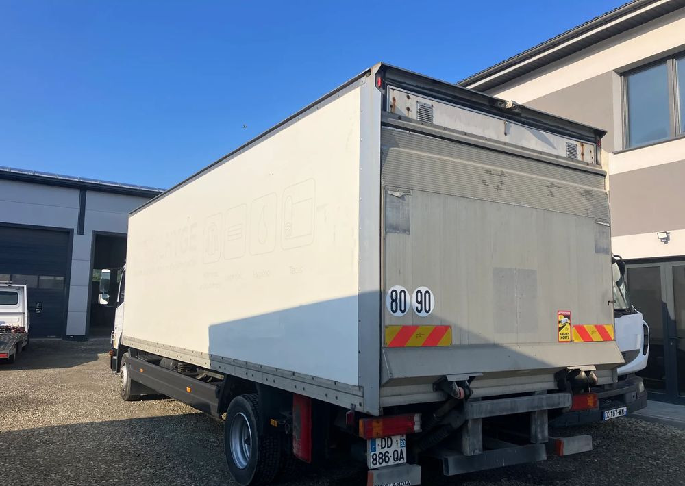 Mercedes-Benz Atego 1218  kurierka kontener - شاحنة مقفلة: صورة 3 Mercedes-Benz Atego 1218  kurierka kontener - شاحنة مقفلة: صورة 3