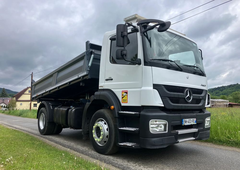 Mercedes-Benz Axor 1829 solidny kiper wywrotka blokada mostu - شاحنة قلاب: صورة 2 Mercedes-Benz Axor 1829 solidny kiper wywrotka blokada mostu - شاحنة قلاب: صورة 2