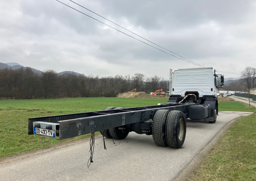Mercedes-Benz Mercedes Axor 1829 Rama do zabudowy kiper beczka hakowiec laweta - شاحنة هيكل كابينة: صورة 4 Mercedes-Benz Mercedes Axor 1829 Rama do zabudowy kiper beczka hakowiec laweta - شاحنة هيكل كابينة: صورة 4