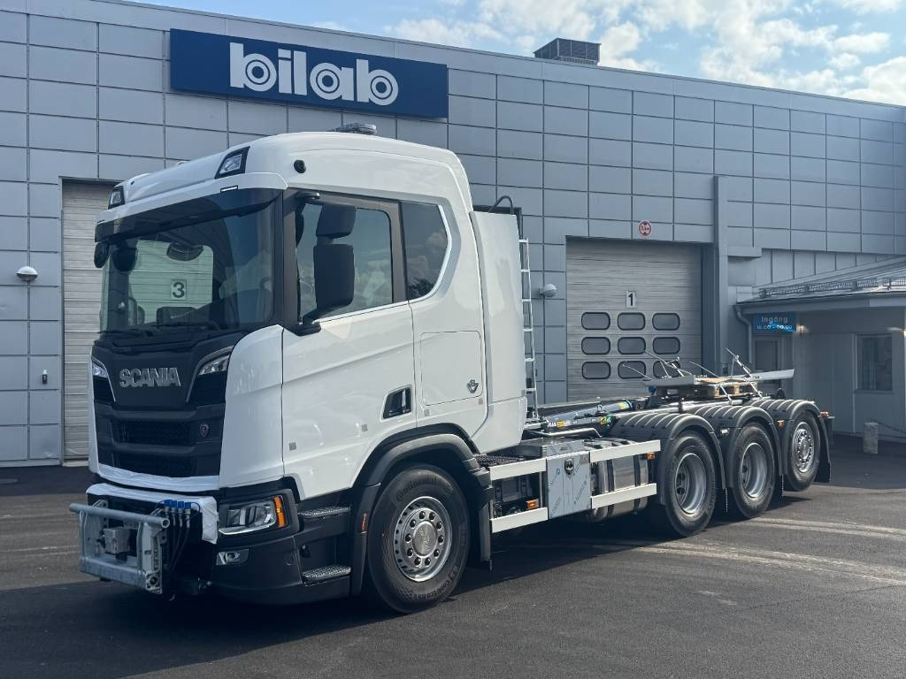 Scania R 580 8x4*4 Joab med frontplog & sidoplogsfäste - شاحنة ذات خطاف: صورة 1 Scania R 580 8x4*4 Joab med frontplog & sidoplogsfäste - شاحنة ذات خطاف: صورة 1