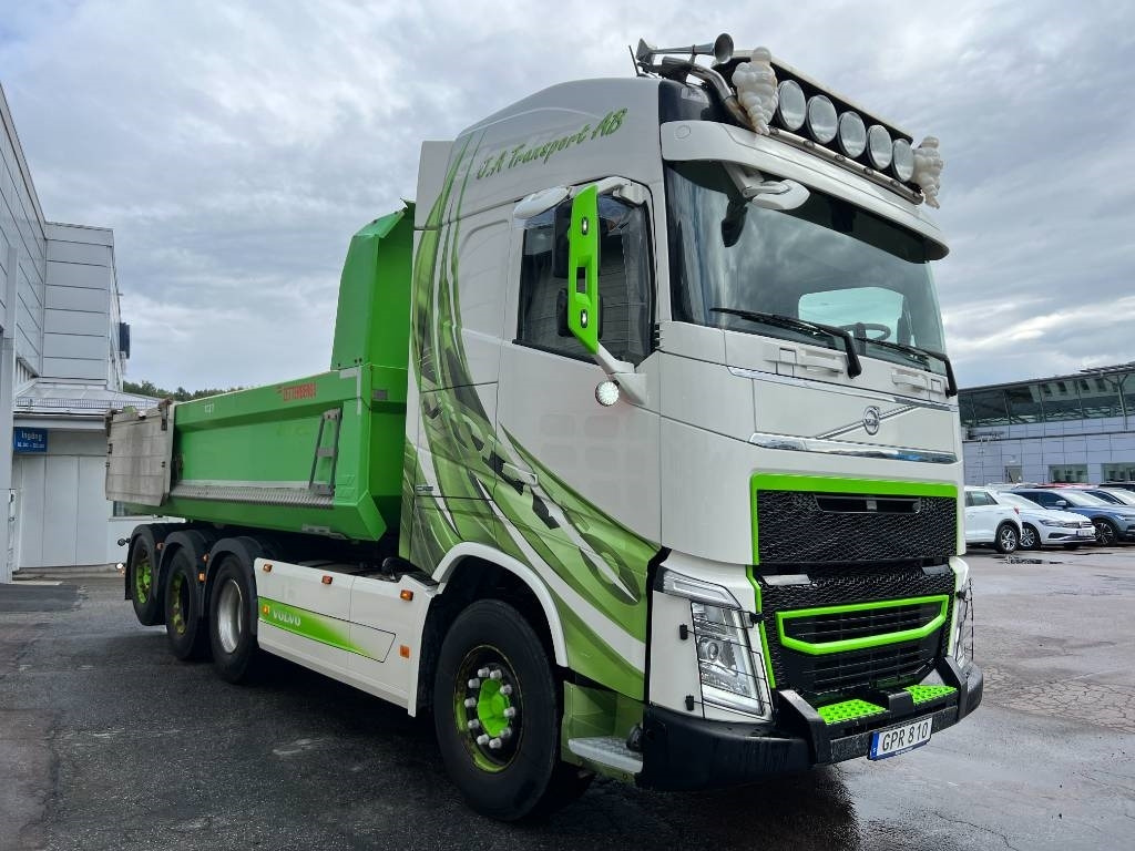 Volvo FH 8*4 - شاحنة قلاب: صورة 2 Volvo FH 8*4 - شاحنة قلاب: صورة 2