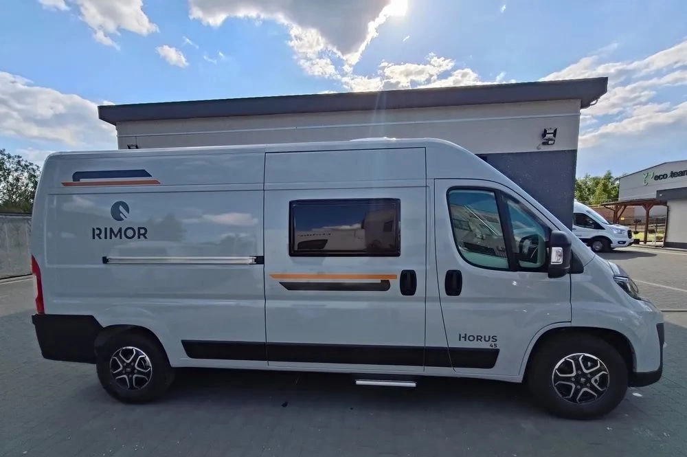 Fiat Ducato Rimor Horus 45 NEW AUTOMAT Grau Truma Diesel Lampen FULL LED 4-Sitzer - كرفان فان: صورة 5 Fiat Ducato Rimor Horus 45 NEW AUTOMAT Grau Truma Diesel Lampen FULL LED 4-Sitzer - كرفان فان: صورة 5