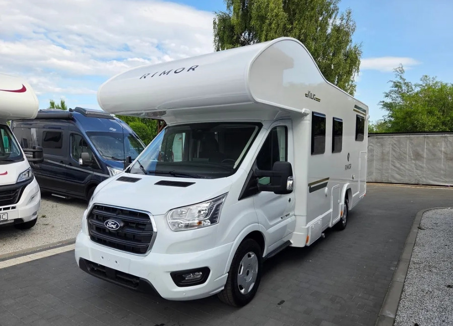 RIMOR Rimor KILIG 695 NEW Retrofitted 5-Passenger Winterized Camera Navigation - كرفان فان: صورة 2 RIMOR Rimor KILIG 695 NEW Retrofitted 5-Passenger Winterized Camera Navigation - كرفان فان: صورة 2