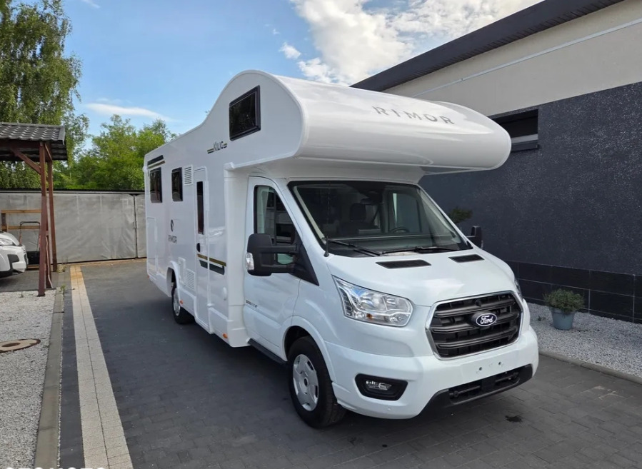 RIMOR Rimor KILIG 695 NEW Retrofitted 5-Passenger Winterized Camera Navigation - كرفان فان: صورة 1 RIMOR Rimor KILIG 695 NEW Retrofitted 5-Passenger Winterized Camera Navigation - كرفان فان: صورة 1