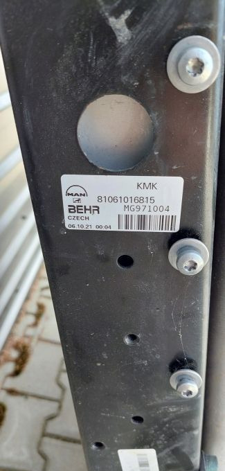 MAN TGS TG3 NOWY MODEL CHŁODNICA CHŁODNICE KOMPLET - مبرد المحرك - شاحنة: صورة 4 MAN TGS TG3 NOWY MODEL CHŁODNICA CHŁODNICE KOMPLET - مبرد المحرك - شاحنة: صورة 4