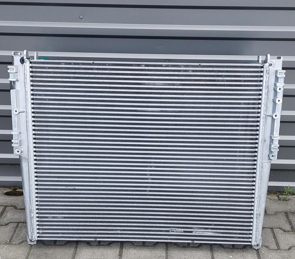 MERCEDES ACTROS MP4 CHŁODNICA POWIETRZA INTERCOOLER NOWA - مبرد المحرك - سيارة: صورة 2 MERCEDES ACTROS MP4 CHŁODNICA POWIETRZA INTERCOOLER NOWA - مبرد المحرك - سيارة: صورة 2