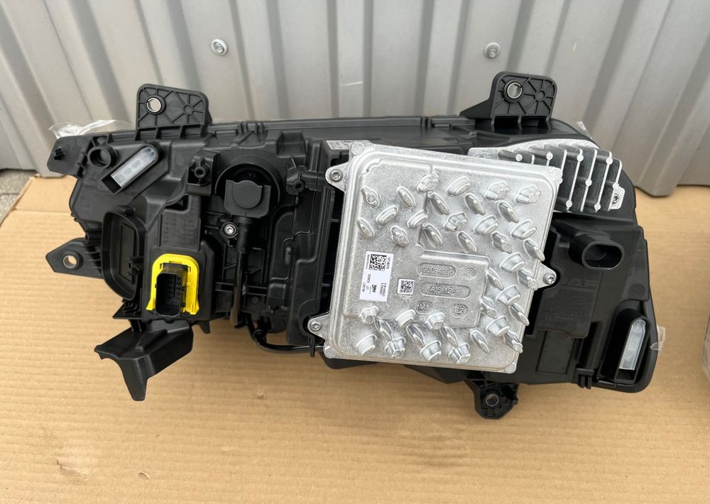 NOWE lampy LED DAF XG XG+ XF reflektor oryginał lampa NOWA - أضواء/ إضاءة - شاحنة: صورة 5 NOWE lampy LED DAF XG XG+ XF reflektor oryginał lampa NOWA - أضواء/ إضاءة - شاحنة: صورة 5