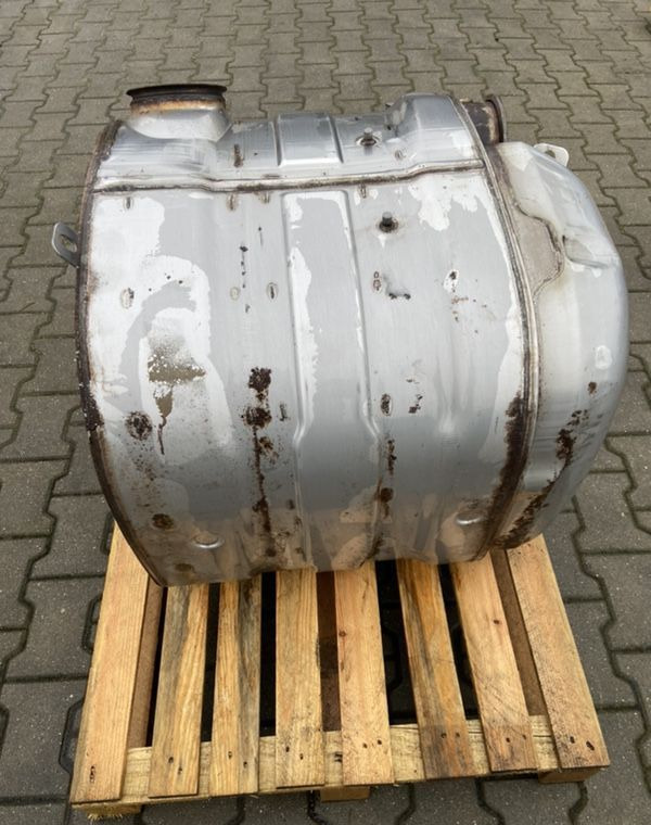 Obudowa katalizatora Volvo FH 4 katalizator puszka - محول حفزي - شاحنة: صورة 4 Obudowa katalizatora Volvo FH 4 katalizator puszka - محول حفزي - شاحنة: صورة 4