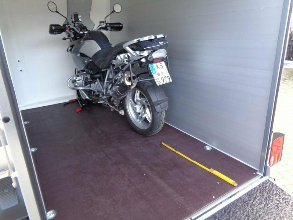 Böckmann KT-PB-AL 3015/27 Kofferanhänge Flügeltür PKW Anhänger - مقطورة صندوق مغلق: صورة 4 Böckmann KT-PB-AL 3015/27 Kofferanhänge Flügeltür PKW Anhänger - مقطورة صندوق مغلق: صورة 4