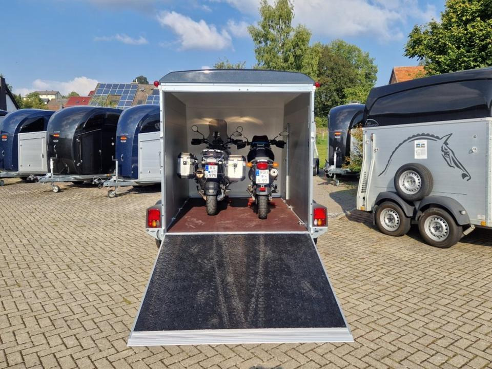 Böckmann KT-PB-AL 3018/27 Kofferanhänger,100 km/h,PKW Anhänger - مقطورة صندوق مغلق: صورة 2 Böckmann KT-PB-AL 3018/27 Kofferanhänger,100 km/h,PKW Anhänger - مقطورة صندوق مغلق: صورة 2