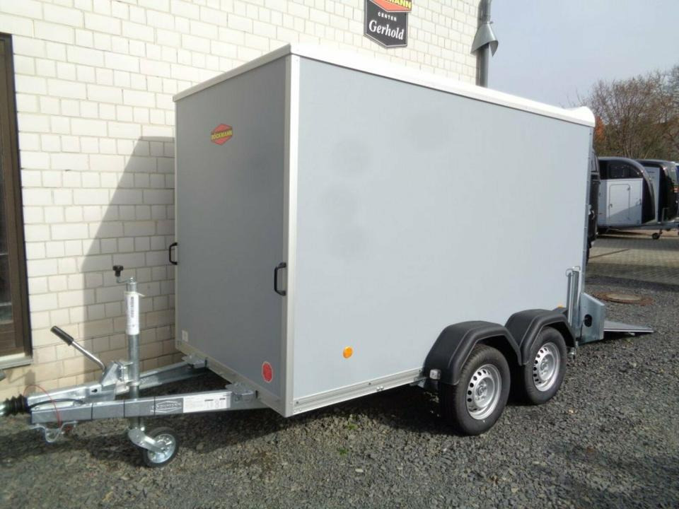 Böckmann PKW-Anhänger, KT3015/20 M-F, Auffahrrampe, 2,0 to. - مقطورة صندوق مغلق: صورة 2 Böckmann PKW-Anhänger, KT3015/20 M-F, Auffahrrampe, 2,0 to. - مقطورة صندوق مغلق: صورة 2