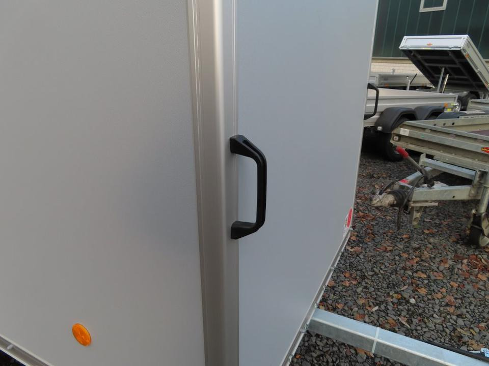 Böckmann PKW-Anhänger Kofferanhänger 750kg, - مقطورة سيارة: صورة 4 Böckmann PKW-Anhänger Kofferanhänger 750kg, - مقطورة سيارة: صورة 4