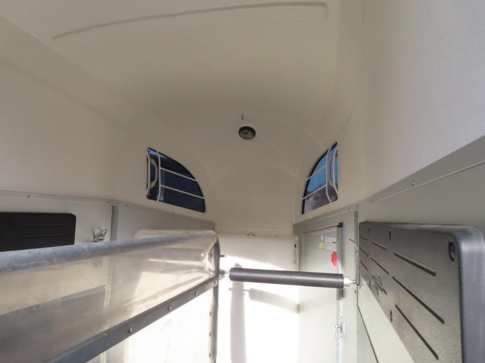 Böckmann, Pferdeanhänger, Champion R, top, SaKa. 100 km/h - عربة نقل خيل: صورة 5 Böckmann, Pferdeanhänger, Champion R, top, SaKa. 100 km/h - عربة نقل خيل: صورة 5