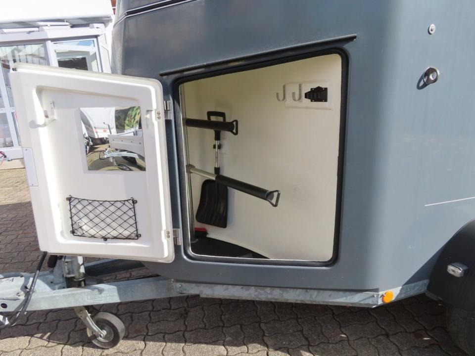 Böckmann, Pferdeanhänger, Comfort,CFF,,Aluboden, SaKa, 100 km/h - عربة نقل خيل: صورة 4 Böckmann, Pferdeanhänger, Comfort,CFF,,Aluboden, SaKa, 100 km/h - عربة نقل خيل: صورة 4