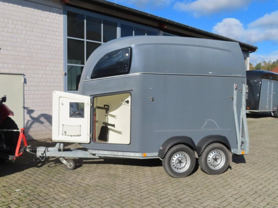 Böckmann, Pferdeanhänger, Comfort,CFF,,Aluboden, SaKa, 100 km/h - عربة نقل خيل: صورة 1 Böckmann, Pferdeanhänger, Comfort,CFF,,Aluboden, SaKa, 100 km/h - عربة نقل خيل: صورة 1