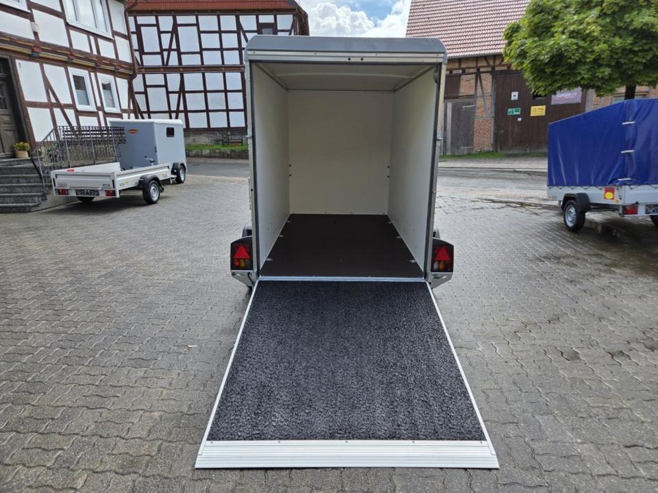 Kofferanhänger PKW-Anhänger Böckmann KT 3015/27 MF Rampe/Tür 2,7t - مقطورة صندوق مغلق: صورة 3 Kofferanhänger PKW-Anhänger Böckmann KT 3015/27 MF Rampe/Tür 2,7t - مقطورة صندوق مغلق: صورة 3