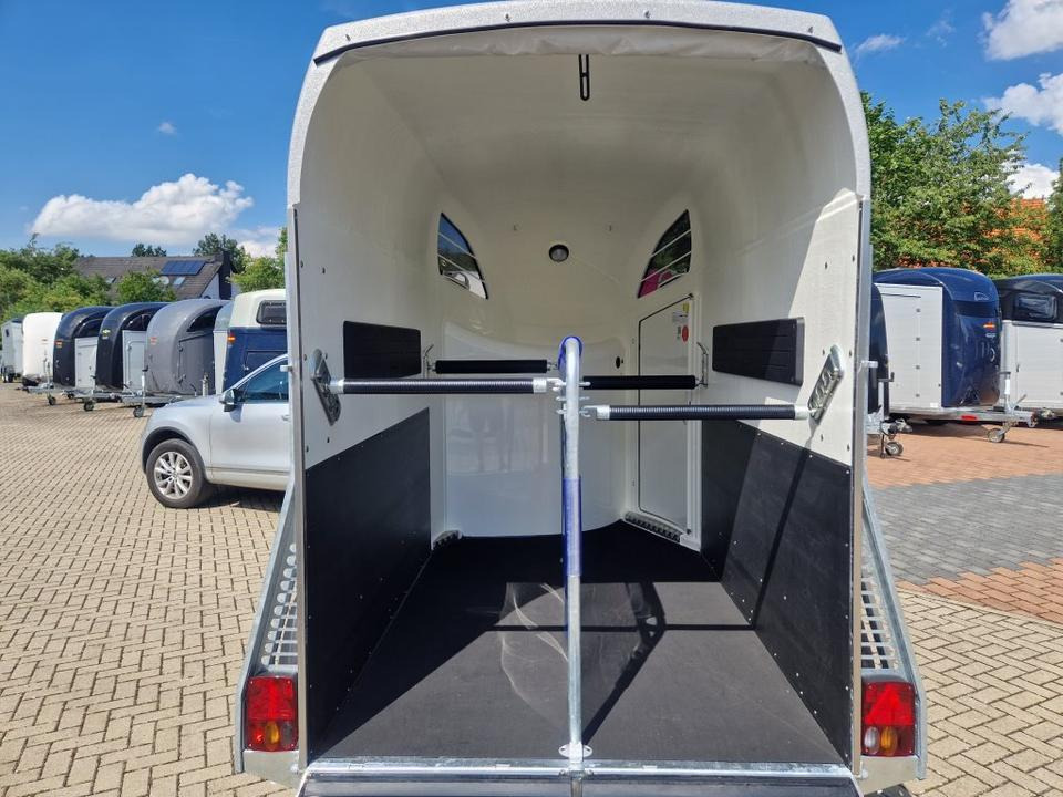 عربة نقل خيل Pferdeanhänger Böckmann Comfort 23 Sattelkammer Aluboden 100km/h: صورة 9