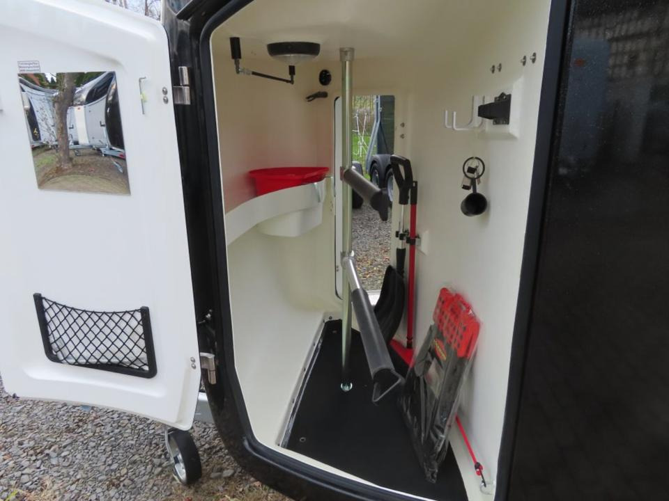 Pferdeanhänger Böckmann, Master, Aluräder, Sattelk.100 Km/h - عربة نقل خيل: صورة 5 Pferdeanhänger Böckmann, Master, Aluräder, Sattelk.100 Km/h - عربة نقل خيل: صورة 5