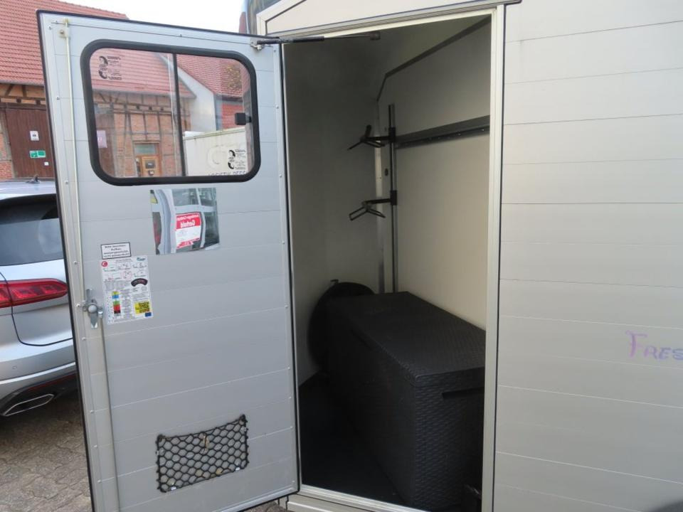 Pferdeanhänger Cheval Liberte MAXI 2 Sattelraum 100 km/h Kamera - عربة نقل خيل: صورة 5 Pferdeanhänger Cheval Liberte MAXI 2 Sattelraum 100 km/h Kamera - عربة نقل خيل: صورة 5