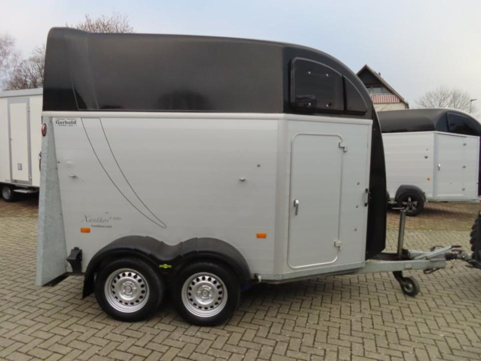 Pferdeanhänger Humbaur, Xanthos Aero, 100 km/h Sattelkammer - عربة نقل خيل: صورة 5 Pferdeanhänger Humbaur, Xanthos Aero, 100 km/h Sattelkammer - عربة نقل خيل: صورة 5