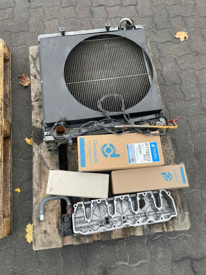 DEUTZ BF4M2012 Serial: 21039937 Fully renovated engine!!! - محرك - آلات البناء: صورة 5 DEUTZ BF4M2012 Serial: 21039937 Fully renovated engine!!! - محرك - آلات البناء: صورة 5