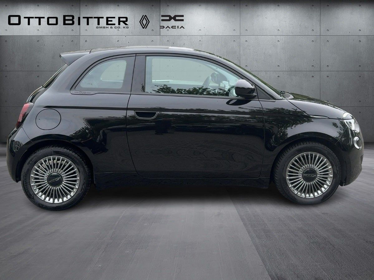 Fiat 500e Icon Elektro 16"ALU/NAVI/SCHNELLADER-50KW - سيدان: صورة 5 Fiat 500e Icon Elektro 16"ALU/NAVI/SCHNELLADER-50KW - سيدان: صورة 5
