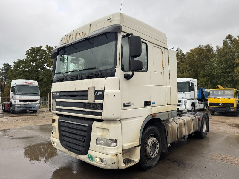 DAF 105 XF 460 Space Cab (MANUAL GEARBOX / BOITE MANUELLE) - وحدة جر: صورة 1 DAF 105 XF 460 Space Cab (MANUAL GEARBOX / BOITE MANUELLE) - وحدة جر: صورة 1