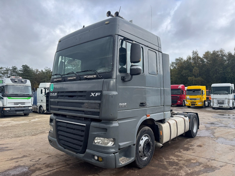 DAF 105 XF 460 Space Cab (MANUAL GEARBOX / BOITE MANUELLE) - وحدة جر: صورة 1 DAF 105 XF 460 Space Cab (MANUAL GEARBOX / BOITE MANUELLE) - وحدة جر: صورة 1