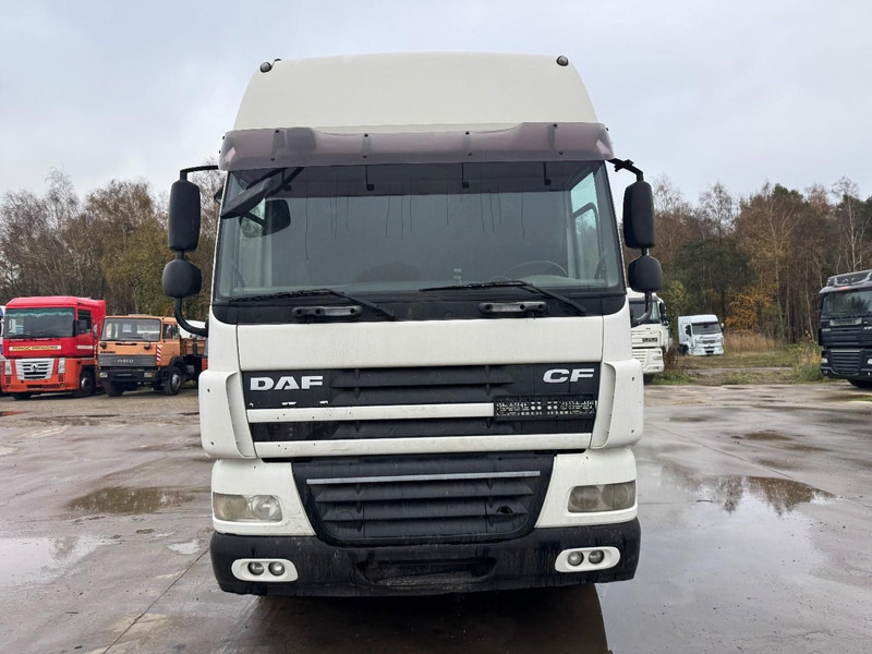 DAF 85 CF 460 Space Cab (MANUAL GEARBOX / BOITE MANUELLE) - وحدة جر: صورة 2 DAF 85 CF 460 Space Cab (MANUAL GEARBOX / BOITE MANUELLE) - وحدة جر: صورة 2