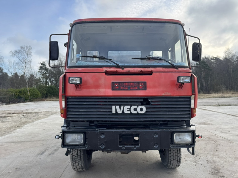 Iveco Magirus 180-23 (GRAND PONT / 4X4 / LAMES / POMPE MANUELLE) - شاحنة قلاب: صورة 2 Iveco Magirus 180-23 (GRAND PONT / 4X4 / LAMES / POMPE MANUELLE) - شاحنة قلاب: صورة 2