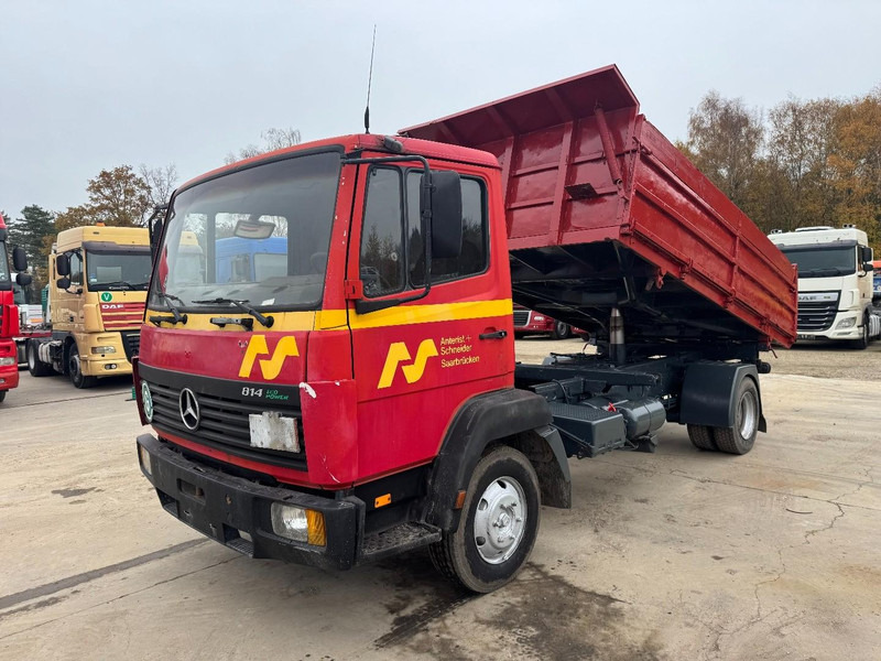 Mercedes-Benz SK 814 (FULL STEEL SUSPENSION / MANUAL GEARBOX / 3-SIDE TIPPER) - شاحنة قلاب: صورة 1 Mercedes-Benz SK 814 (FULL STEEL SUSPENSION / MANUAL GEARBOX / 3-SIDE TIPPER) - شاحنة قلاب: صورة 1