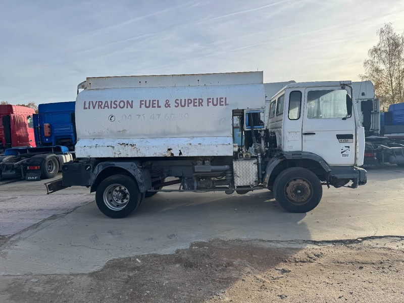 Renault S 150 SUSPENSION LAMES / 7000 L / POMPE & BOITE MANUELLE / CAMION FRANCAIS!!!) - شاحنة صهريج: صورة 4 Renault S 150 SUSPENSION LAMES / 7000 L / POMPE & BOITE MANUELLE / CAMION FRANCAIS!!!) - شاحنة صهريج: صورة 4