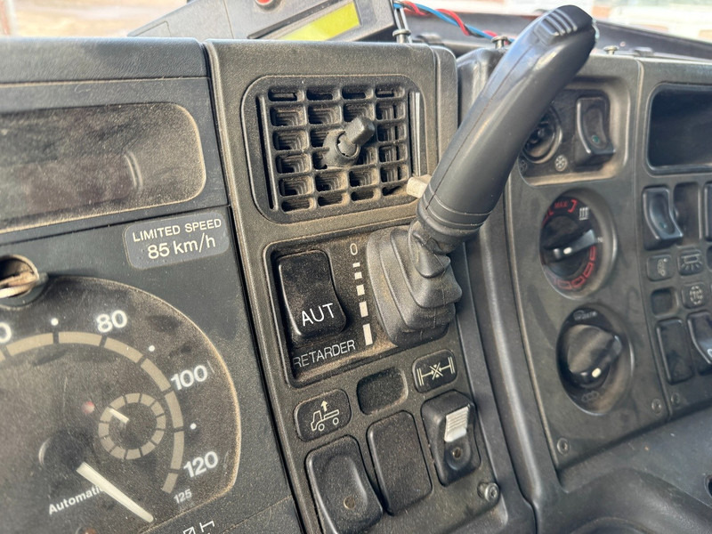 وحدة جر Scania 124 - 470 Topline (MANUAL GEARBOX / BOITE MANUELLE / RETARDER): صورة 13 وحدة جر Scania 124 - 470 Topline (MANUAL GEARBOX / BOITE MANUELLE / RETARDER): صورة 13