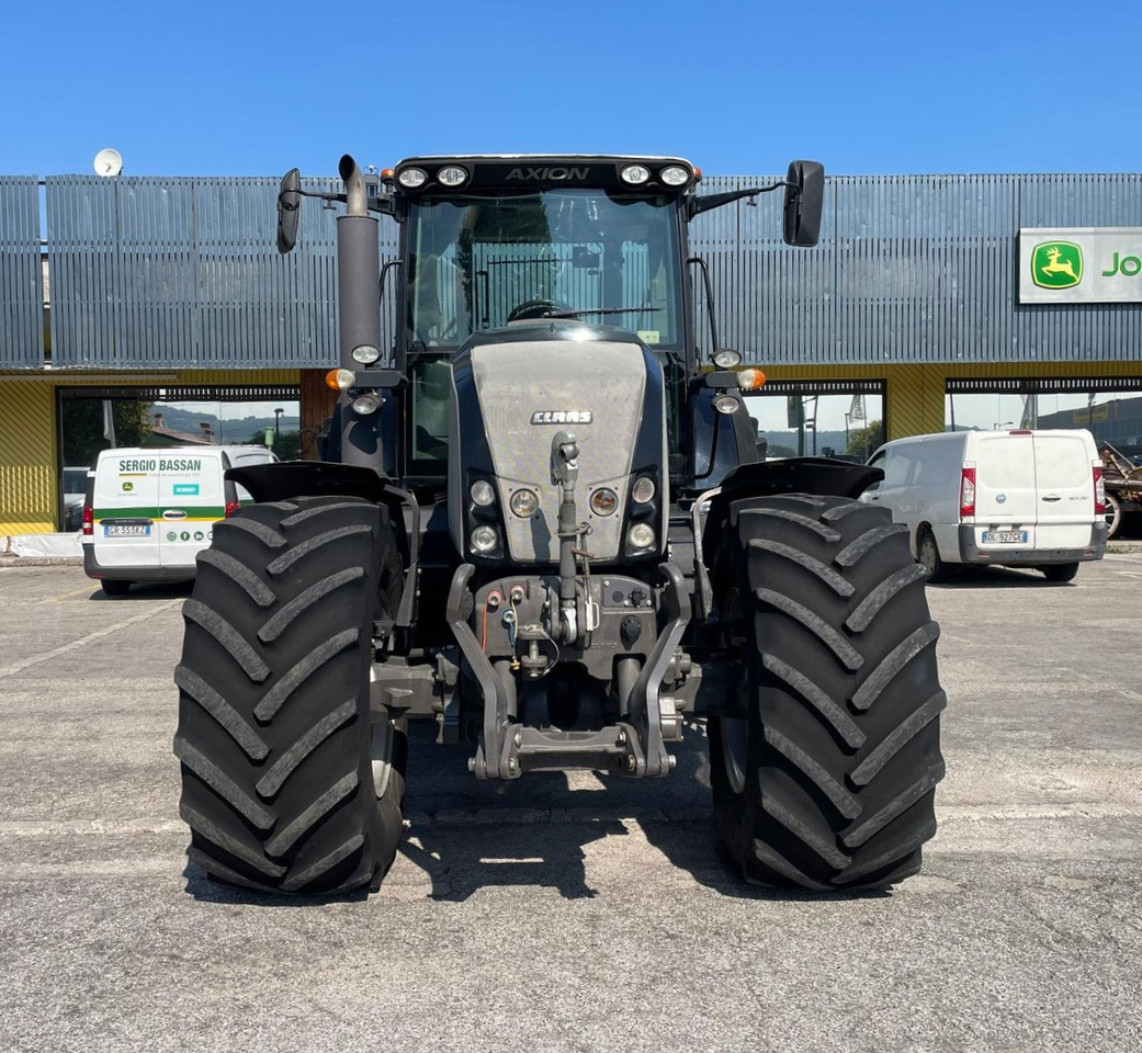 CLAAS AXION 840 C-MATIC - جرار: صورة 2 CLAAS AXION 840 C-MATIC - جرار: صورة 2