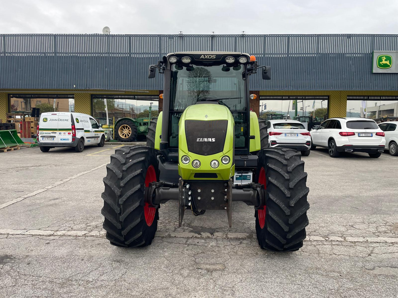 CLAAS AXOS 340 - جرار: صورة 3 CLAAS AXOS 340 - جرار: صورة 3