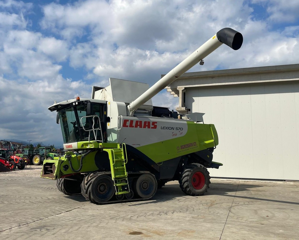 CLAAS MIETITREBBIA LEXION 570TT - حصادة موحَّدة: صورة 1 CLAAS MIETITREBBIA LEXION 570TT - حصادة موحَّدة: صورة 1