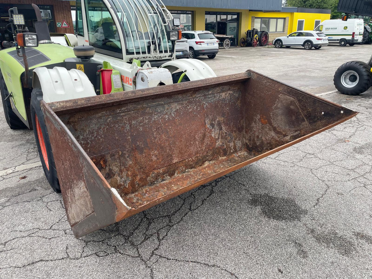 CLAAS TELESCOPICO TARGO K 70 - رافعة تلسكوبية: صورة 4 CLAAS TELESCOPICO TARGO K 70 - رافعة تلسكوبية: صورة 4