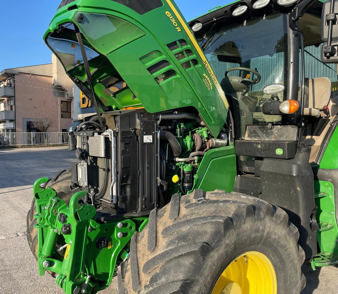 JOHN DEERE 6130 R - جرار: صورة 5 JOHN DEERE 6130 R - جرار: صورة 5